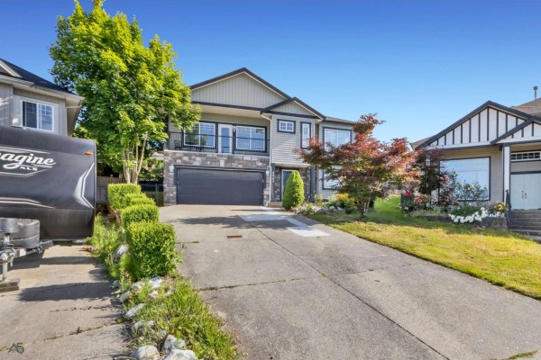 8041 Little Terrace, Mission, BC V2V7B5 Photo 2