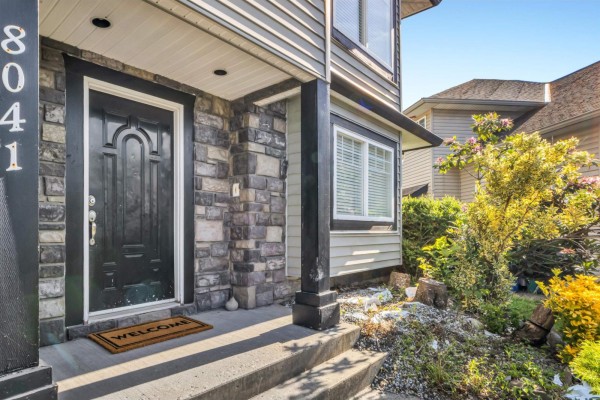 8041 Little Terrace, Mission, BC V2V7B5 Photo 3