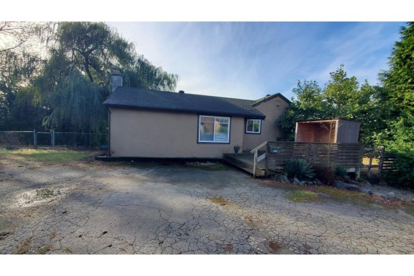 8042 Cedar Street, Mission, BC V2V3N1 Photo 2