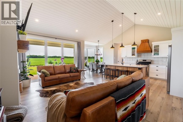 Great room - 8049 Northville Road, Lambton Shores, ON N0M2N0 Photo 5