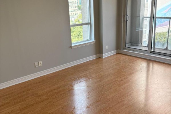 Bedroom 2 - 805 - 225 Wellesley Street E, Toronto, ON M4X1X8 Photo 5