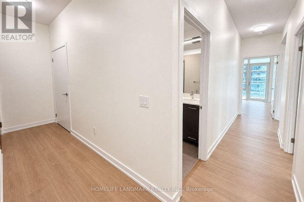 Dining room - 805 - 360 Square One Drive, Mississauga, ON L5B0G7 Photo 2