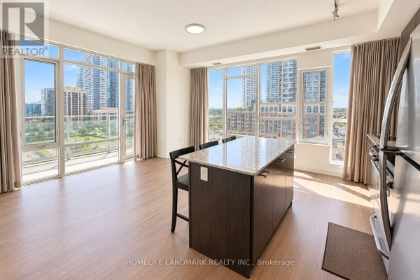 Kitchen - 805 - 360 Square One Drive, Mississauga, ON L5B0G7 Photo 3