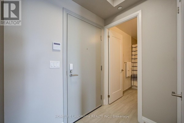 Bedroom 2 - 805 - 398 Highway 7 E, Richmond Hill, ON L4B0G6 Photo 5