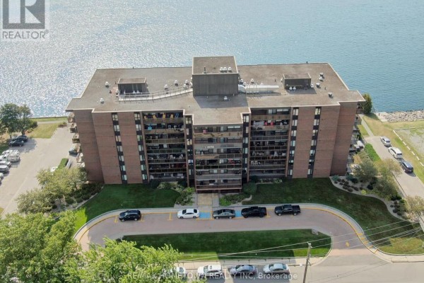 805 - 55 Water Street E, Brockville, ON, photo 3