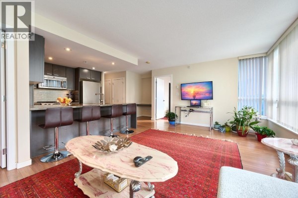 805 2232 Douglas Road, Burnaby, BC V5C0G9 Photo 2