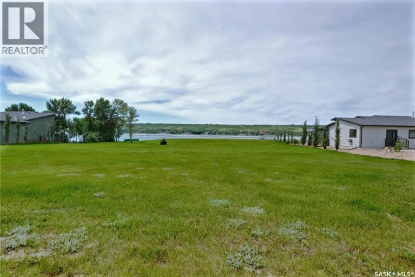 805 Daniel Drive, Buffalo Pound Lake, SK S0G0A2 Photo 5