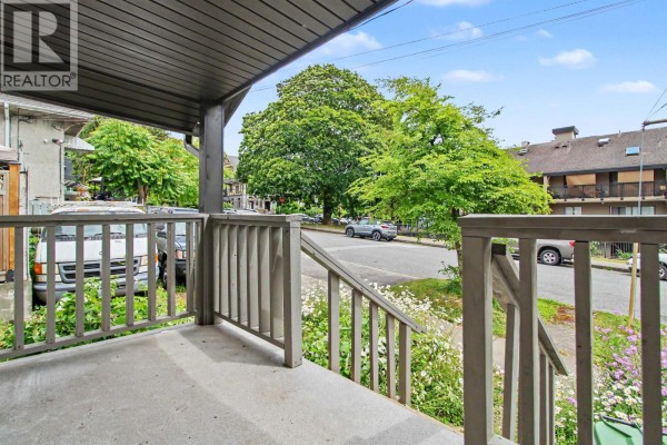 805 Milton Street, New Westminster, BC V3M1M9 Photo 4
