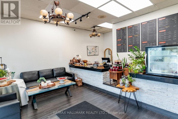 8053 Yonge Street, Markham, ON L3T2C5 Photo 3