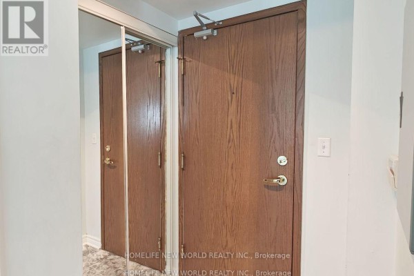 Bedroom 2 - 806 - 1 Lee Centre Drive, Toronto, ON M1H3J2 Photo 4
