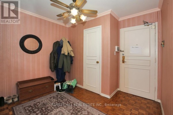 Dining room - 806 - 135 Antibes Drive, Toronto, ON M2R2Z1 Photo 2