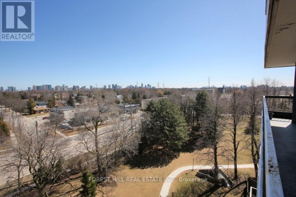 Primary Bedroom - 806 - 135 Antibes Drive, Toronto, ON M2R2Z1 Photo 4