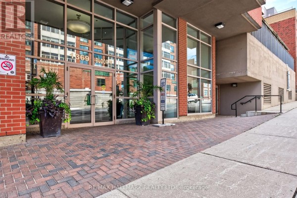 806 - 1369 Bloor Street W, Toronto, ON M6P4J4 Photo 3