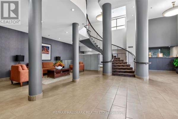 806 - 1369 Bloor Street W, Toronto, ON M6P4J4 Photo 5