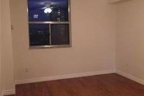Primary Bedroom - 806 - 205 Hilda Avenue E, Toronto, ON M2M4B1 Photo 5