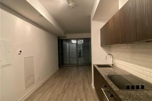 Dining room - 806 - 50 Charles Street E, Toronto, ON M4Y0C3 Photo 2