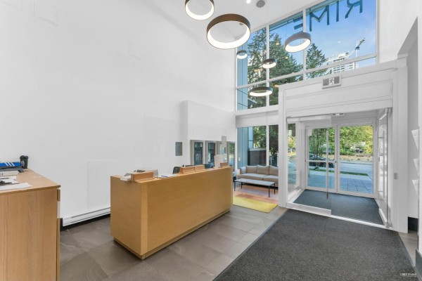 806 13438 Central Avenue, Delta, BC V3T0N2 Photo 5