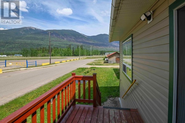Bedroom 3 - 806 4th Avenue, Mcbride, BC V0J2E0 Photo 3