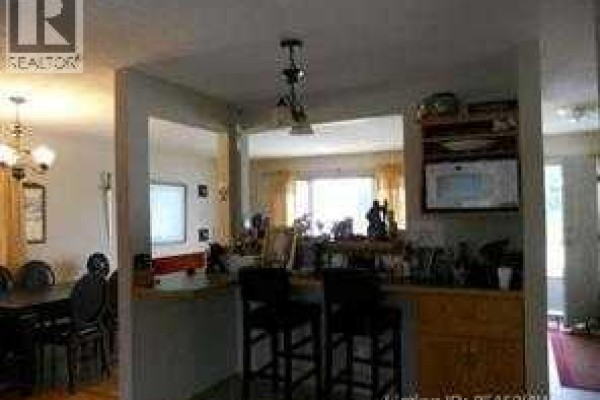 4pc Bathroom - 806 8 Avenue, Fox Creek, AB T0H1P0 Photo 4