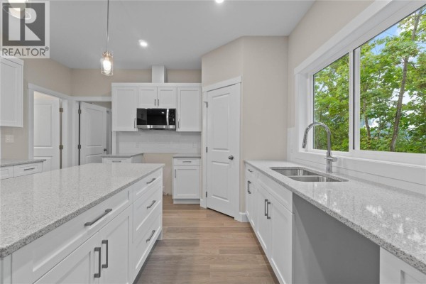 806 Cliff Avenue Unit# 104, Enderby, BC, photo 3