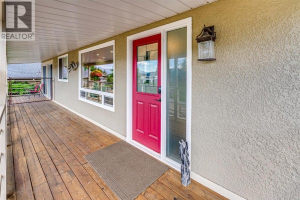 Laundry room - 8067 Beachcomber Bay Road, Vernon, BC V1H1C7 Photo 5