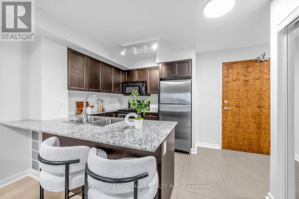 807 - 1235 Bayly Street, Pickering, ON, photo 2