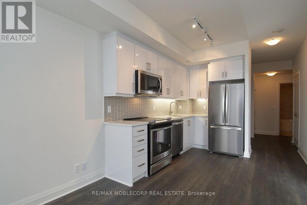 Dining room - 807 - 17 Zorra Street, Toronto, ON M8Z0C8 Photo 4