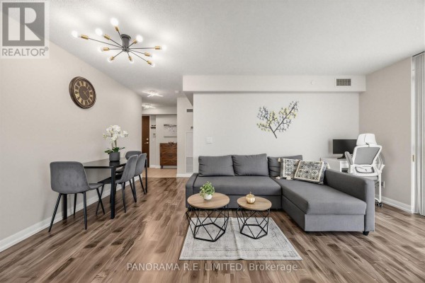 807 - 215 Sherway Gardens Road, Toronto, ON, photo 2