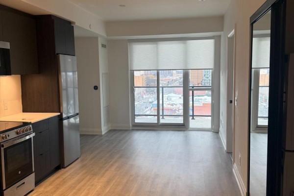 Bedroom - 807 - 2369 Danforth Avenue, Toronto, ON M4C0B1 Photo 4
