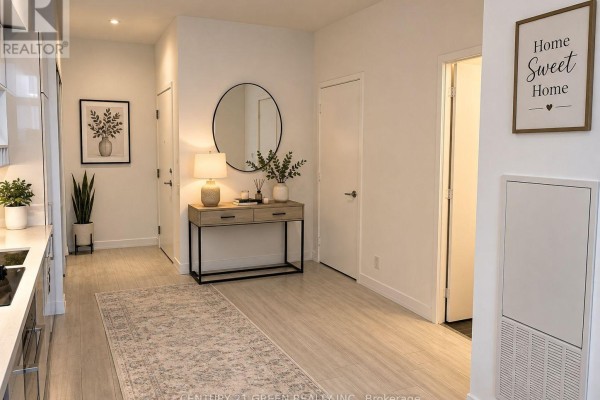 Living room - 807 - 950 Portage Parkway, Vaughan, ON L4K0J7 Photo 2