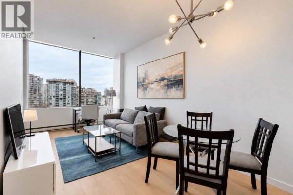 807 1010 Howe Street, Vancouver