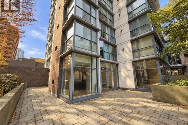 807 1068 Hornby Street, Vancouver, BC V6Z2Y7 Photo 5