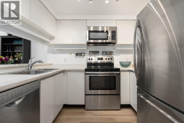 807 1238 Melville Street, Vancouver, BC V6E4N2 Photo 5