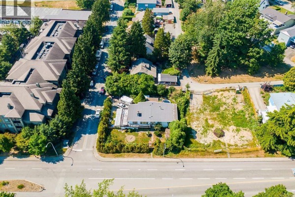 807 Sangster Place, New Westminster, BC V3L4L7 Photo 3