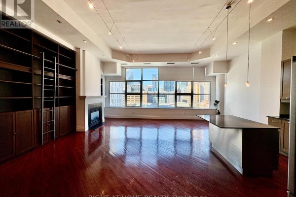 Primary Bedroom - 808 - 155 Dalhousie Street, Toronto, ON M5B2P7 Photo 4