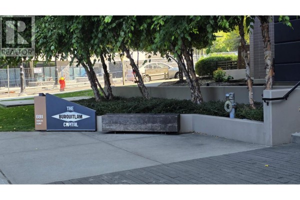 808 691 North Road, Coquitlam, BC V3J0H9 Photo 2