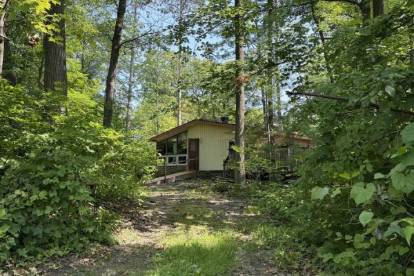 808 Oxbow Park Drive, Wasaga Beach, ON, photo 2