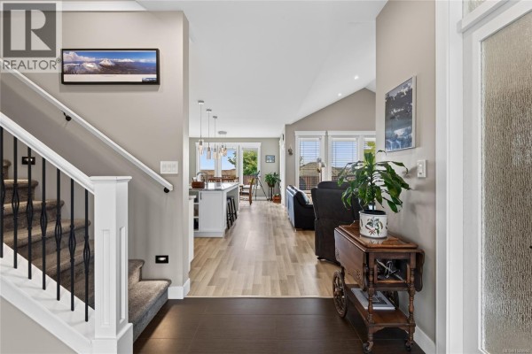 Den - 808 Timberline Dr, Campbell River, BC V9H0C8 Photo 4