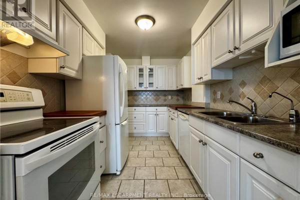 Primary Bedroom - 809 - 35 Towering Heights Boulevard, St  Catharines, ON L2T3G9 Photo 4