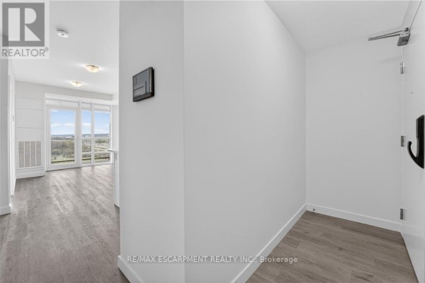 809 - 461 Green Road, Hamilton, ON L8E0L5 Photo 4