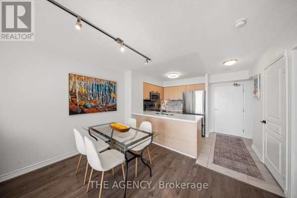 Kitchen - 809 - 51 Harrison Garden Boulevard, Toronto, ON M2N7G4 Photo 3