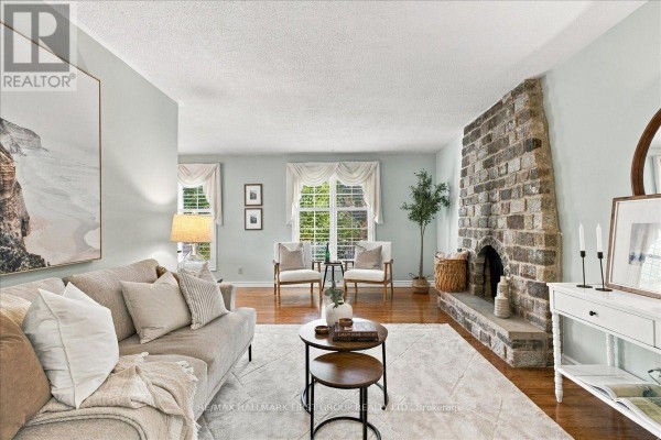 809 Bem Avenue, Pickering, ON L1W1X2 Photo 4