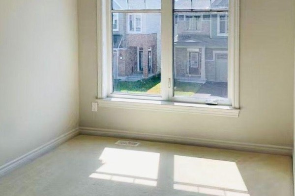 809 Indica Street, Ottawa, ON K2S2M7 Photo 5