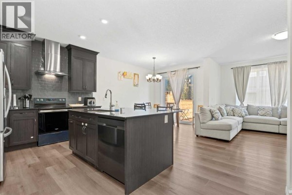 Kitchen - 809 Seton Circle Se, Calgary, AB T3M3C4 Photo 3