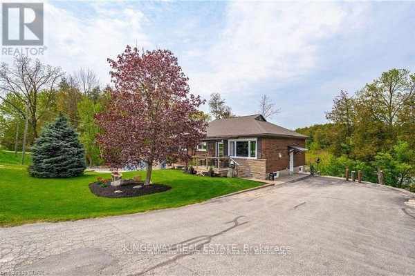 8096 Wellington Road 18 Road N, Centre Wellington, ON, photo 2