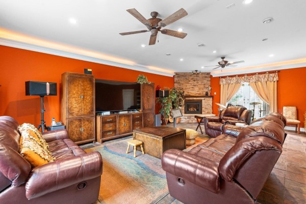 8097 198a Street, Langley, BC V2Y1Y3 Photo 4