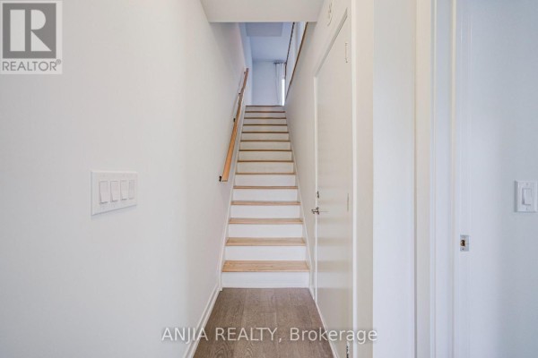 Primary Bedroom - 80b Tisdale Avenue, Toronto, ON M4A1C5 Photo 4