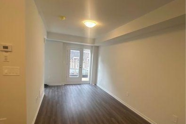 Bedroom 2 - 81 - 39 Honeycrisp Crescent, Vaughan, ON L4K0N6 Photo 5