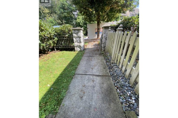 81 7503 18th Street, Burnaby, BC, photo 2