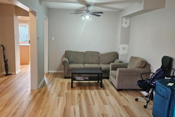 Kitchen - 81 Beaconsfield Avenue, Brampton, ON L6Y4S1 Photo 2